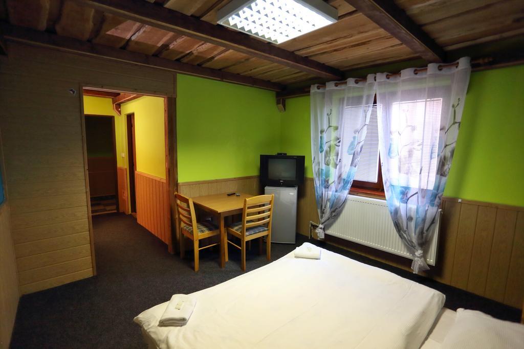 Penzion Šatovské lípy Esterno foto